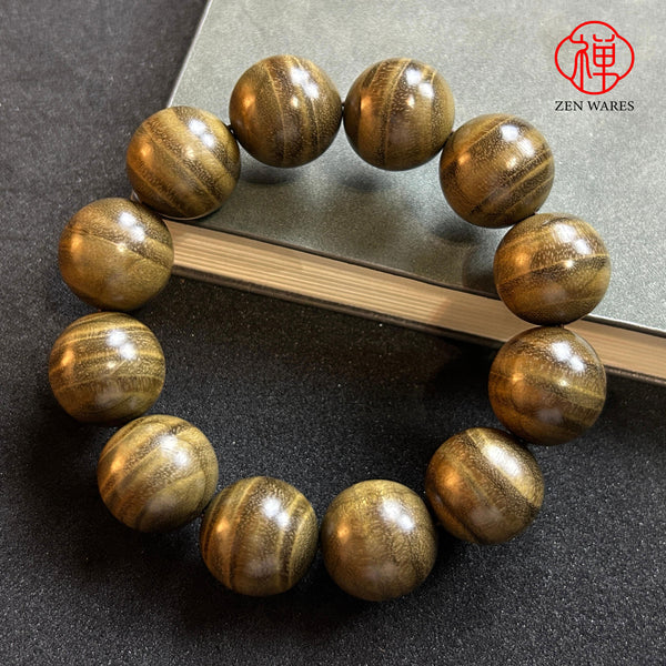 Golden nanmu bracelets, hand trays, authentic Chinese Sichuan Buddhist beads 2.0*12 pieces G1409600