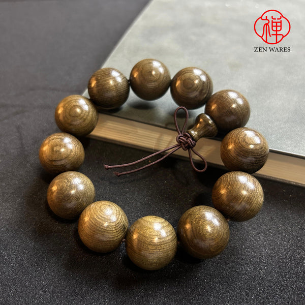 Golden nanmu bracelets, hand trays, authentic Chinese Sichuan Buddhist beads 2.0*12 pieces G080913